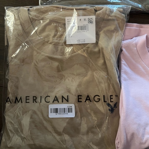 Lot of 6! American Eagle Outfitters Short Sleeve Tees - Assorted Colors. - Picture 5 of 7